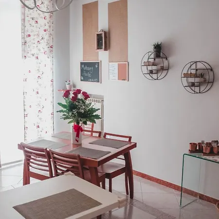 Mulberry House 4*